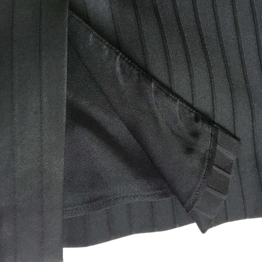 ARMANI COLLEZIONI Black Pinstripe Pencil Skirt - Picture 9 of 9